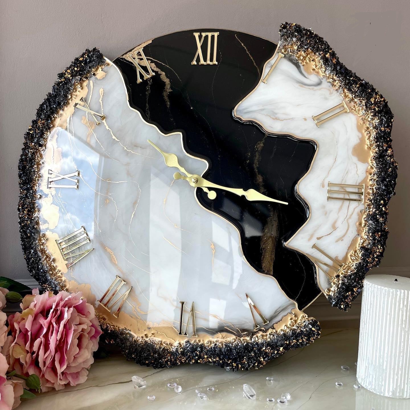 Black Ember Feather – Signature Saaj Clock