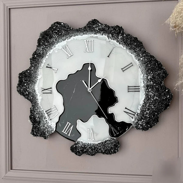 Black Crystal Luxury Resin Wall Clock
