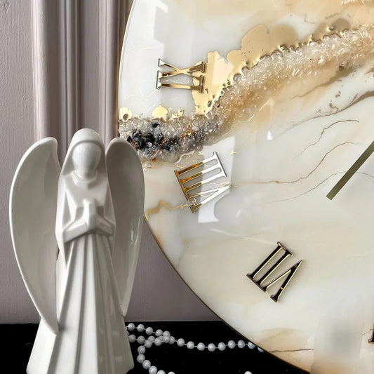 Soft Sandstone Luxe – Handcrafted Resin Wall Clock