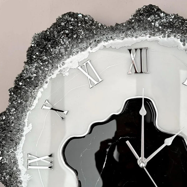 Black Crystal Luxury Resin Wall Clock